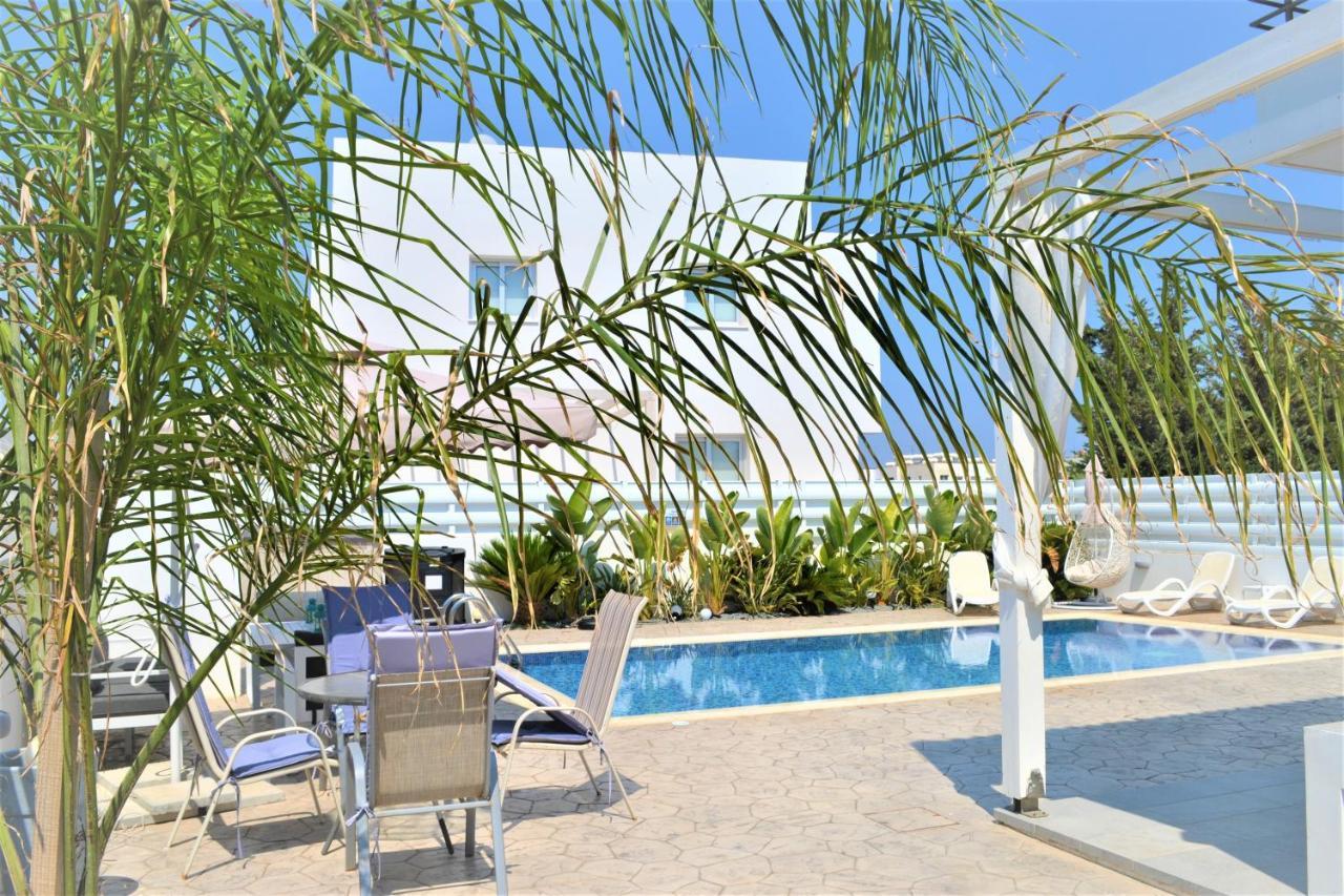 Villa Kolibri- Mythical Sands Paralimni Exterior foto