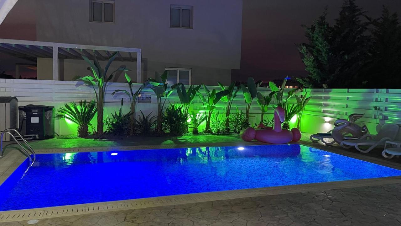 Villa Kolibri- Mythical Sands Paralimni Exterior foto